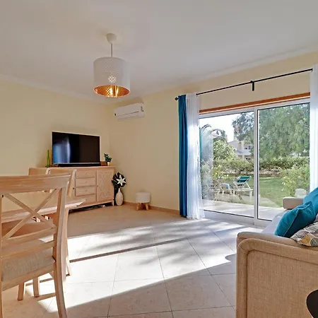 Delight With Pool By Homing Apartamento Vilamoura